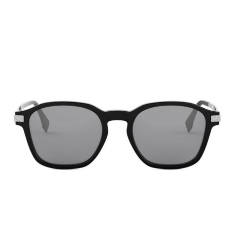 Maison Fendi FE40166I 01a